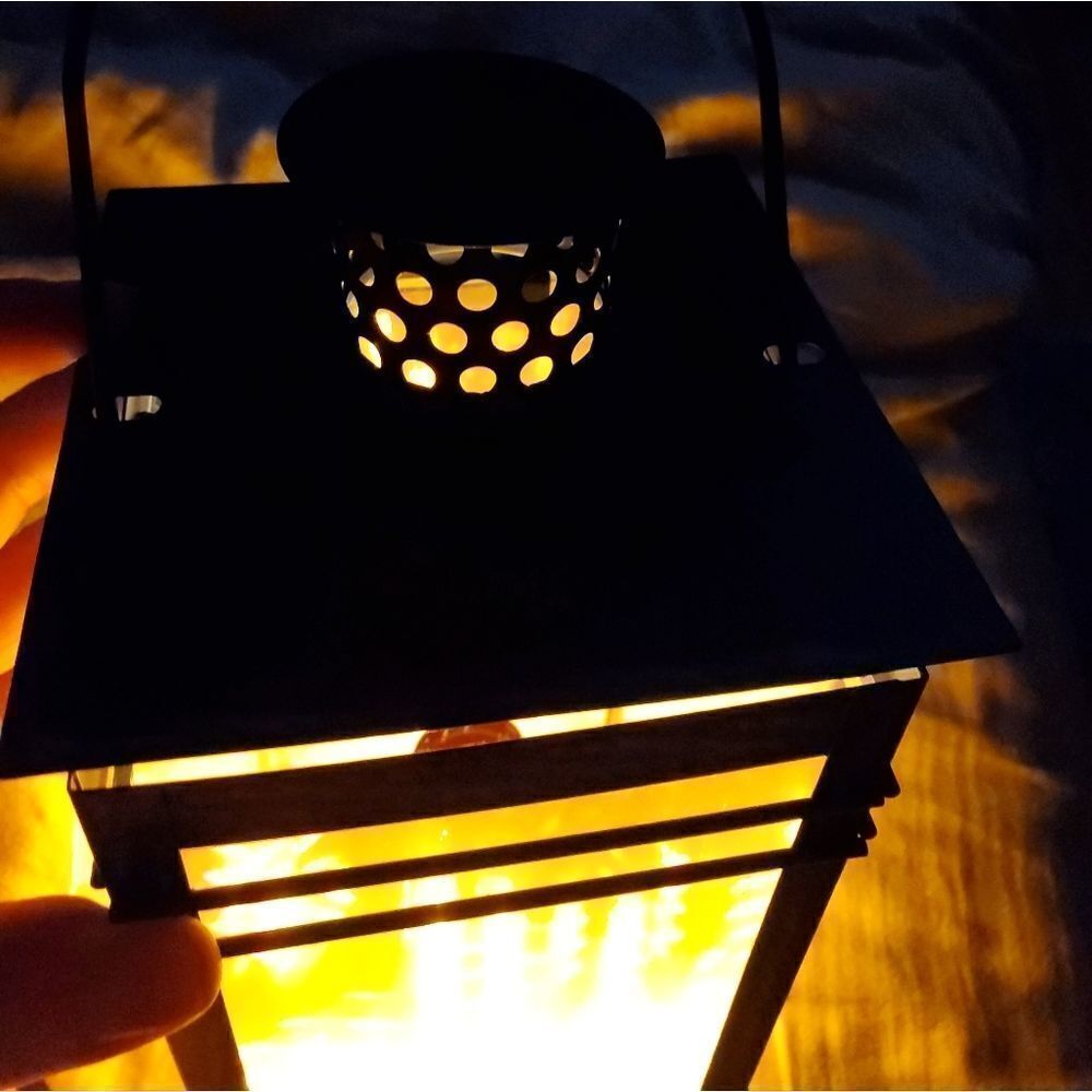 Lantern‎ - Picture 8 of 12